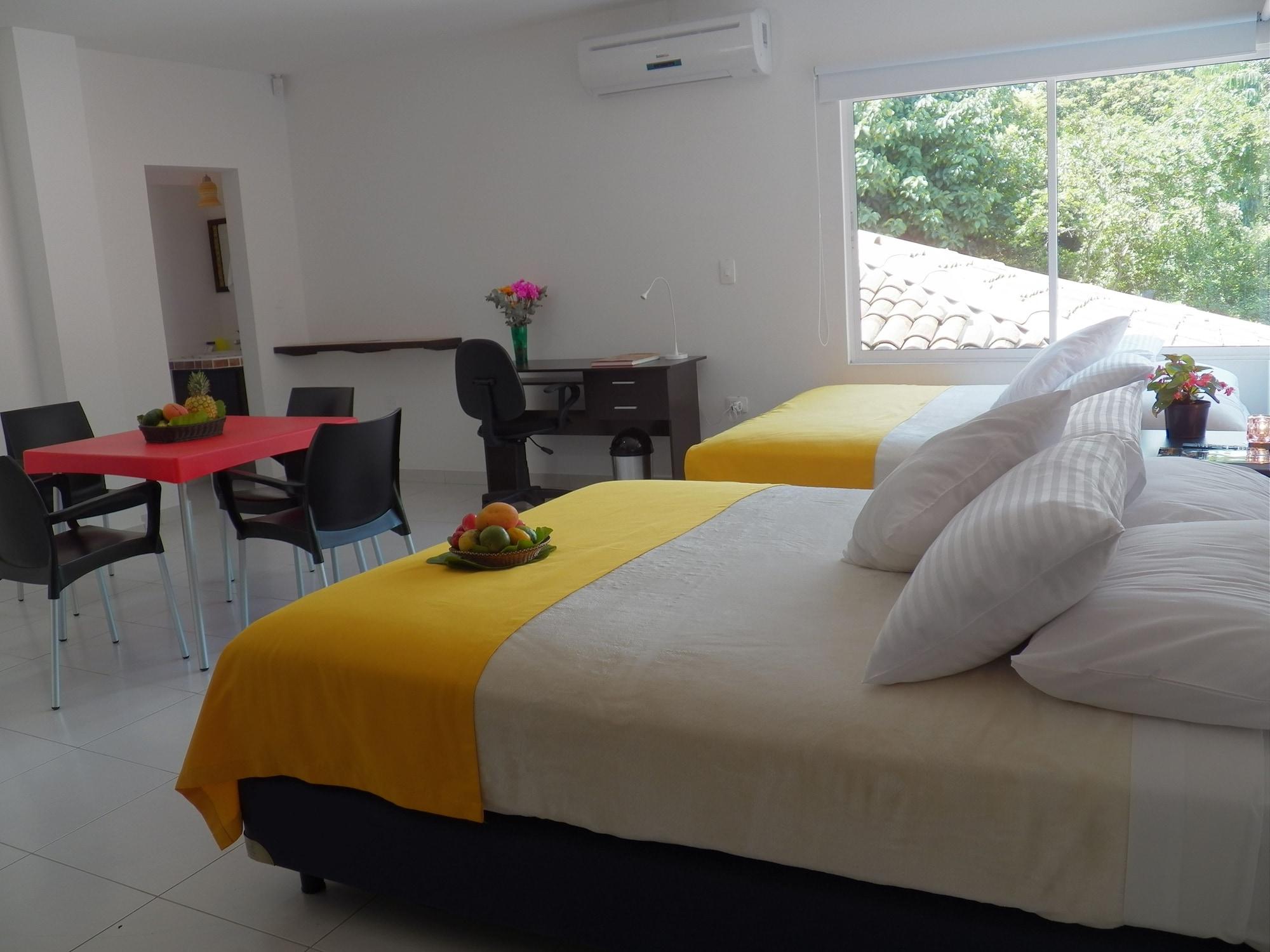 Hotel Campestre Santa Monica Pance Кали Экстерьер фото