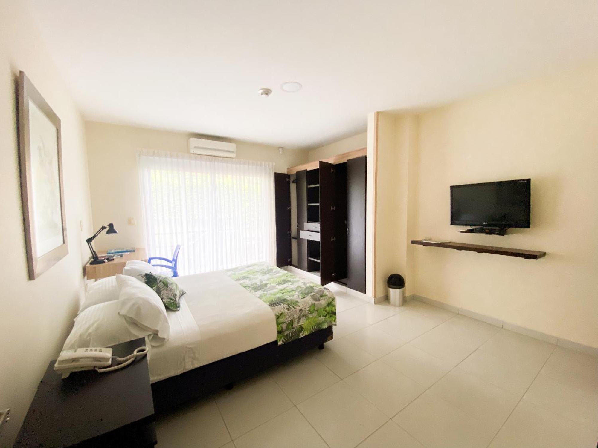 Hotel Campestre Santa Monica Pance Кали Экстерьер фото