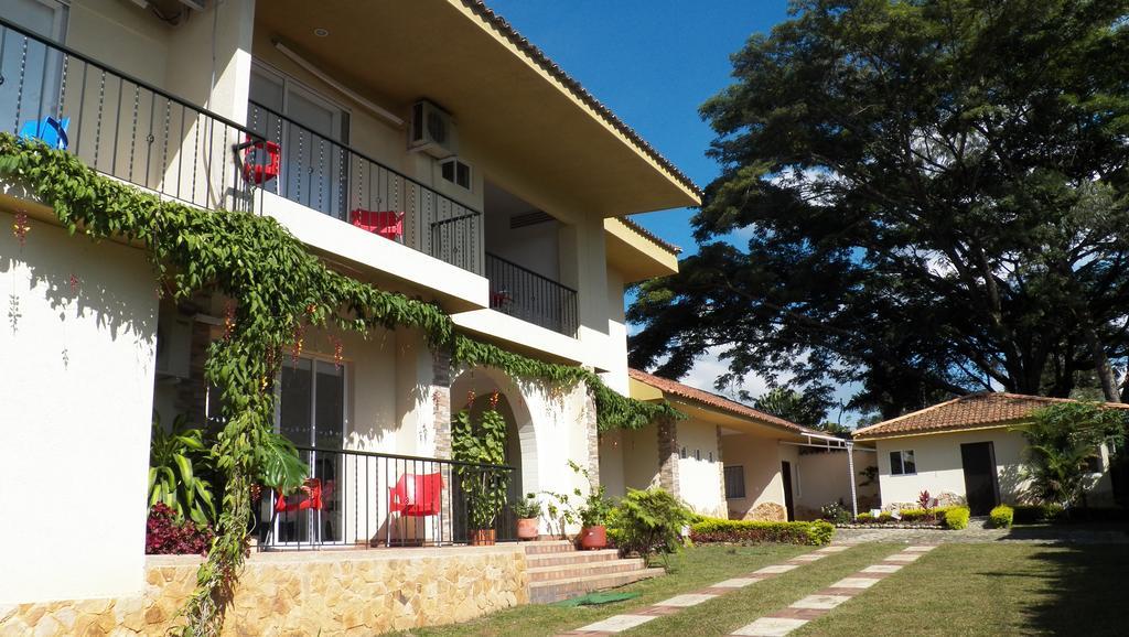 Hotel Campestre Santa Monica Pance Кали Экстерьер фото