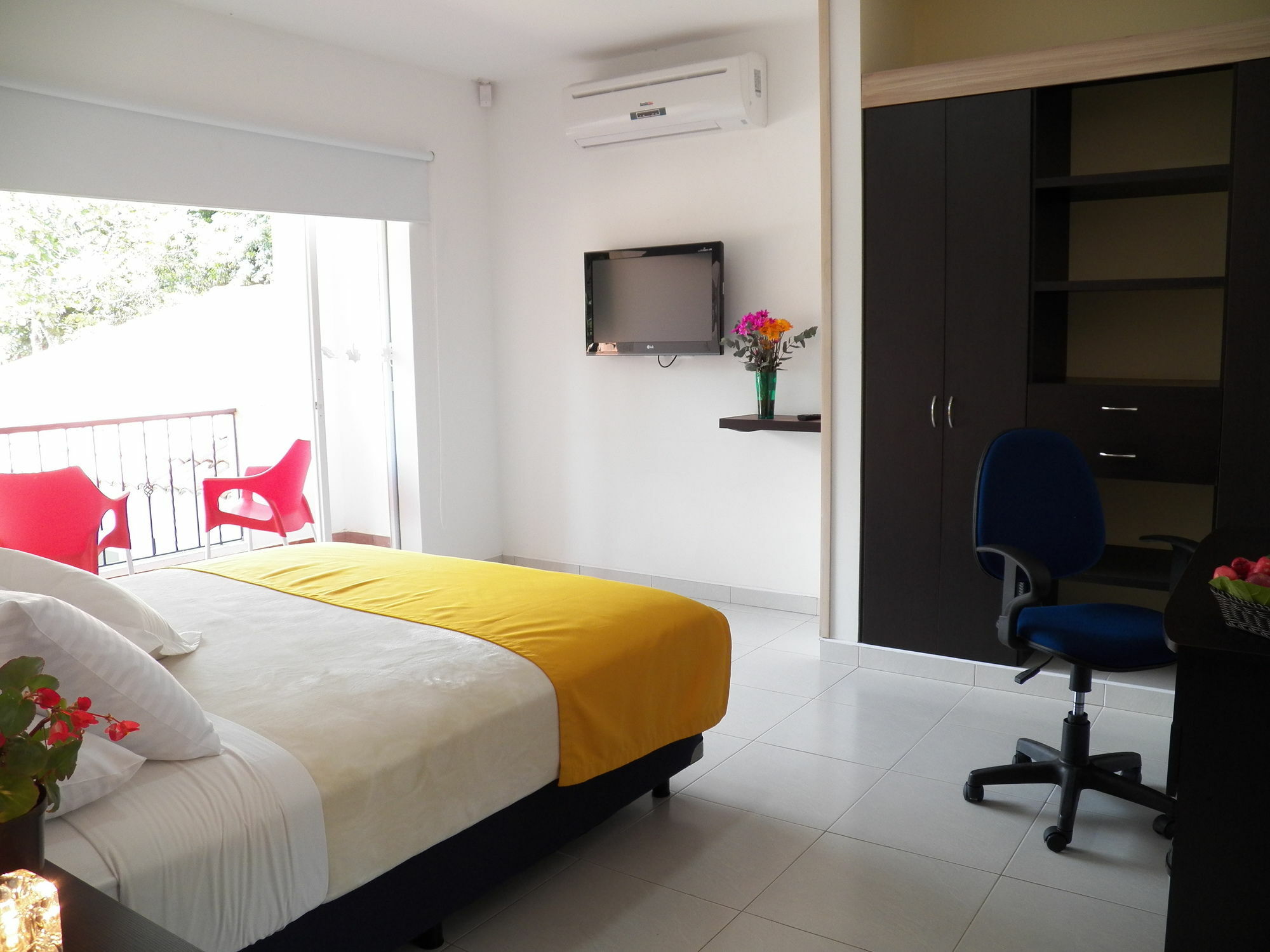 Hotel Campestre Santa Monica Pance Кали Экстерьер фото